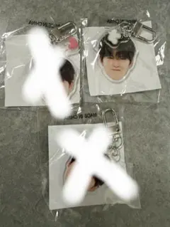 treasure ジュンギュ 顔アクキー 喜怒哀楽 怒