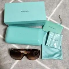 Tiffany & Co. ティファニーブルー 薄く瞳の透けるオシャレなカラー