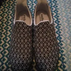 値引き10,450円新品未使用ecilu 幾何学模様 スリッポン