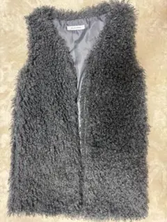AZUL BY MOUSSY グレー ファーベスト　M