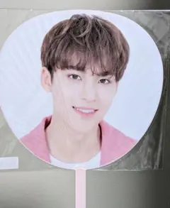 MINGYU うちわ