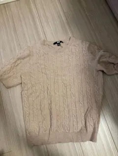 ユニクロ　 ケーブルクルーネックセーター M ベージュ