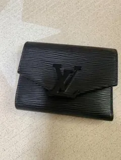 Louis Vuitton エピレザー 三つ折り財布 ブラック