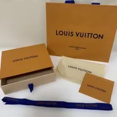 LOUIS VUITTON ギフトボックス セット ショップ袋・リボン・カード付のサムネイル