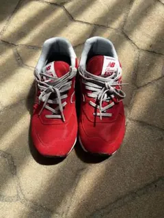 New Balance 574 レッド スニーカーのサムネイル