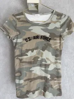 Brandy Melville U.S. AIR FORCE Tシャツのサムネイル