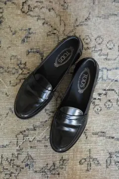 TOD'S トッズ レザーローファー ブラック　39 美品のサムネイル