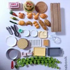 シルバニアファミリー　パン　ケーキ　食器等パーツ　おまとめセット