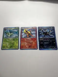 ポケモンカードプラズマ団ブラッキー シャワーズ リーフィア 