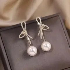 ピアス リボン エレガント タッセル パール記念日 両耳 アクセサリー 結婚式