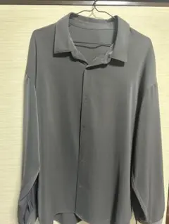 グレー 長袖ボタンシャツ