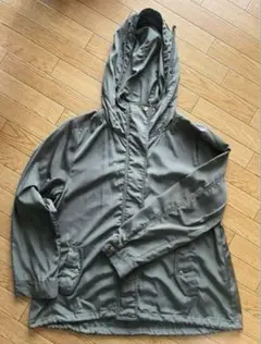 カーキ　ジャンバー