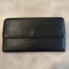 値下げ！Louis Vuitton エピレザー ブラック 長財布