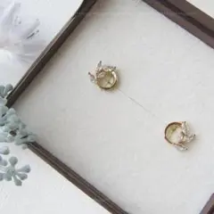 【新品未使用品/ESTELLE】フラワーフープピアス/チタンピアス/ゴールド