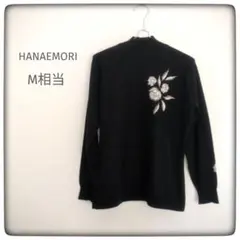 HANAEMORI カシミヤ100％ タートルネックニット 黒 シンプル 花柄のサムネイル