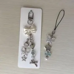 ビーズキーホルダー 白 y2kチャーム二点セット リボン