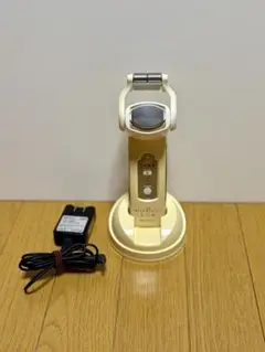 【新品未使用】ナリスメガビューティー LED 美品 ナリス メガビューティー LED 美顔器 光エステ 本体のみ