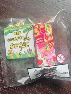 コアラのマーチ カタカタマスコット いちごのサムネイル