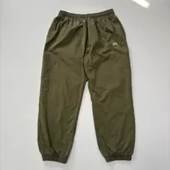 NIKE ナイキ SB ナイロンパンツ カーキ Lサイズ スポーツ カジュアル