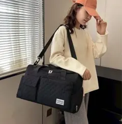 新品 トートバッグ　キルティング　ナイロン　軽量　大容量　カジュアル 黒