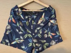 patagonia バギーズショーツ 5inch 総柄 インコ 花鳥柄　Mサイズ