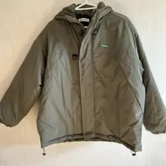 カーキ ダウンジャケット