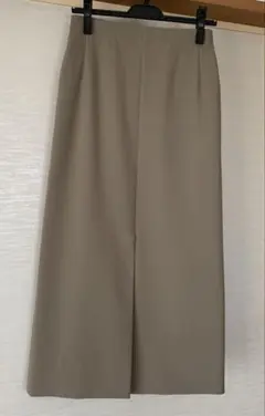 ビームス　ベージュ ロングタイトスカートのサムネイル