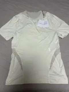 On PAF Current Form ランニングT　Sサイズ