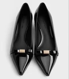 CHARLES&KEITH ドリアン パテントボウポインテッドトゥ 23.5cmのサムネイル