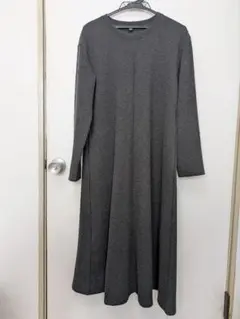 未使用 ユニクロ 暖かワンピース チャコールグレー