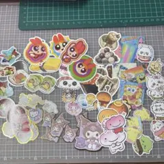 カラフルキャラクターシールセット 約30枚おすそ分けです色々入ってます