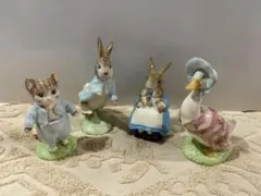ロイヤルアルバート⭐︎ピーターラビット陶製Mrs.Rabbit&Bunnies ロイヤルアルバート⭐︎ピーターラビット陶製Mrs.Rabbit&Bunnies