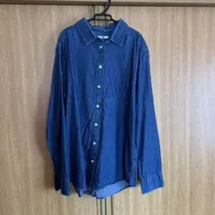 美品 UNIQLO デニムブルー 長袖シャツ LサイズですがM〜S位の感じです。