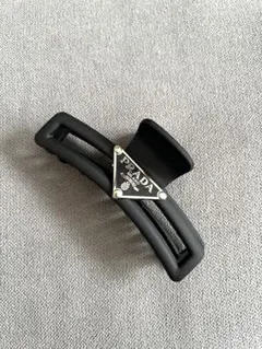 PRADA ヘアクリップ ブラック