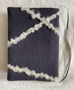 ブックカバー　文庫本サイズ　ハンドメイド(しおり紐こげ茶)