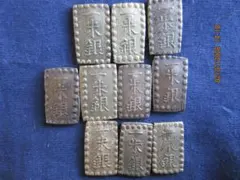 江戸時代 金銀貨3枚セット 天保二朱判金 寛永一朱銀 古銭 骨董 江戸時代 金銀貨3枚セット 天保二朱判金 寛永一朱銀 古銭 骨董 - メルカリ