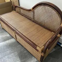 【中古品】ラタン ベンチ 収納付き 椅子 籐家具のサムネイル