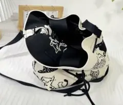 猫のイラスト トートバッグ　猫好き　巾着バック