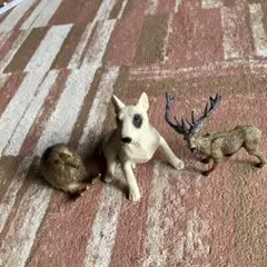 動物フィギュアセット（犬、キウイ 、シカ）