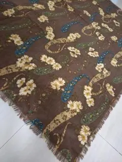 ☆カネコイサオ・ワンダフルワールド☆ストール（綿＊タグ付き） カネコイサオ パープル地にくちなしプリント ストール