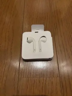ホワイト 有線イヤホン ライトニング　Apple純正品