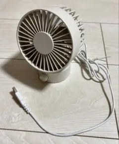 【ジャンク品】無印良品 USBデスクファンUSB接続 卓上扇風機 ホワイトのサムネイル