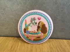 ディズニー 刺繍缶バッジつきビスケット1 わんわん物語 缶バッチ