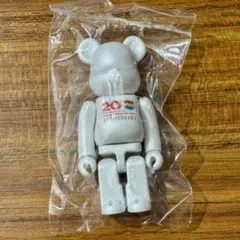 BE@RBRICK 100％ 32ベーシック 20th アニバーサリー C ①