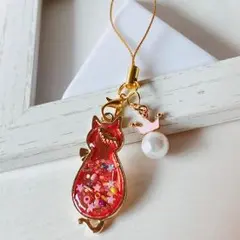 ハロウィンなビーズ座り猫ストラップ