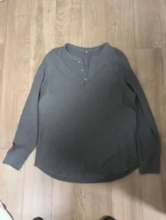UNIQLO ワッフルヘンリーネックTシャツ