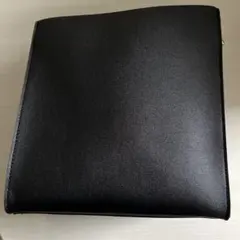 しまむら　岡田友梨プロデュース スクエアショルダーバッグ　黒