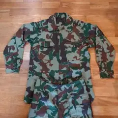 激レア！自衛隊 旧型迷彩服1型上下 未使用品！ サイズ1号 - メルカリ