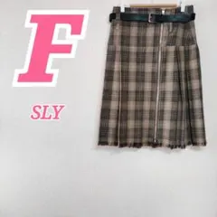 SLY チェック柄 サイドジップ プリーツスカート　クラシカル　きれいめコーデのサムネイル