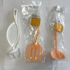 【新品】シリコン製フライ返し、おたま、米とぎセットのサムネイル